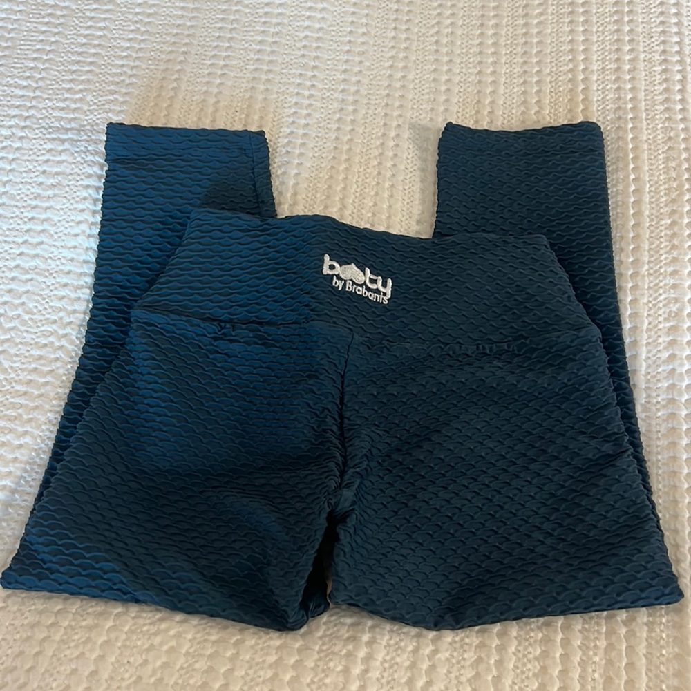Booty by Brabants crop leggings- croc